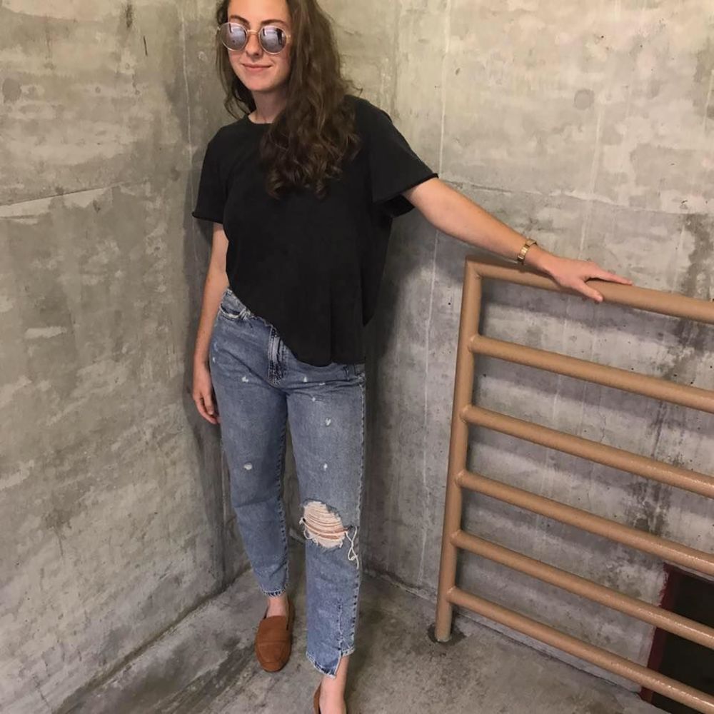 Meet your Posher, Carlee